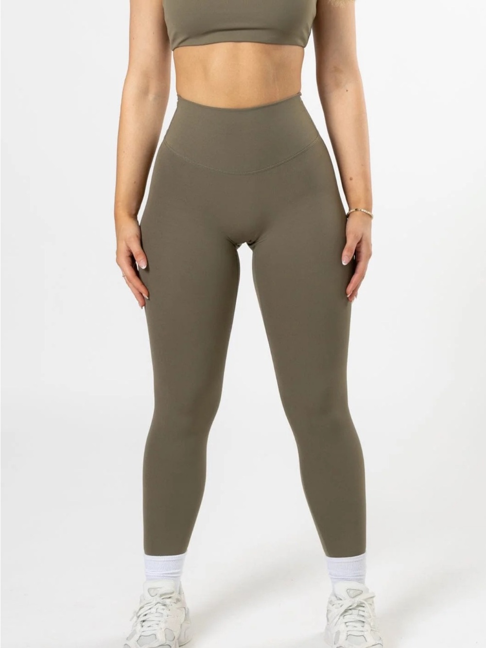 PARAGON Olive High-Rise Seamless Leggings - Picture 2 of 7